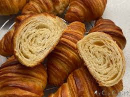 La ricetta dei cornetti ingredienti per una dozzina di cornetti. Croissant Cornetti Sfogliati Senza Uova Con Companion Moulinex My Cuco Cuisine I Companion Xl Gourmet E Touch Moulinex