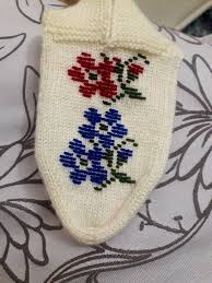 Cansu Kaya Adli Kullanicinin Jik Patik Panosundaki Pin Orgu Desenleri Tig Isleri Orgu