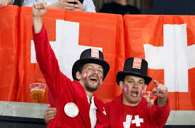 Einen fisch mit welligen flossen oder eine haifischflosse. Bildstrecke Impressionen Aus Der Partie Schweiz Vs Frankreich