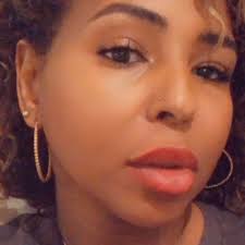 How we're walking into this week! The link up we didn't know we needed.  🙌🏾 📸: gayleking