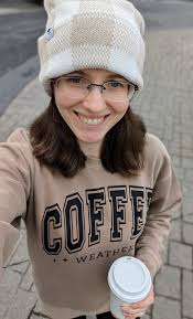 Anyone buying deodrant the earth conscious one doesn't actually push up or  twist. I just had to spoon it out of the tube. The deodrant company ones in  jars are much better