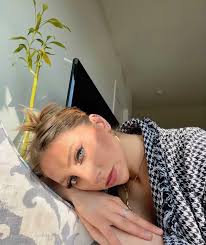 Hey guys!! I'm Marisa Mauro and I'm a sophomore at Loyola University  Chicago. My major is Nursing and my dream is to work become a Nurse  Practitioner at Lurie Children's Hospital. I'm