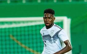 With these statistics he ranks number 2293 in the bundesliga. Moe782z93vgykm