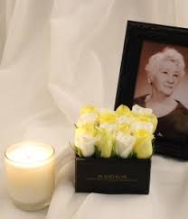We provide philippines flower delivery service. Funeral Flowers Island Rose Ph