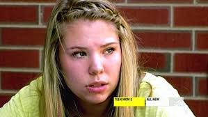Teen Mom' Star Kail Lowry Reveals She's Having Plastic Surgery to Remove  Portion of Her Neck Skin: “Excited to Have a Snatched Jawline” :  r/TeenMomOGandTeenMom2