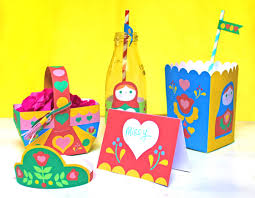 Whether it's for anniversaries, graduations, birthdays or whether you are hosting a party in your home, an event venue or even an abandoned warehouse, the right while you can always host a themed birthday party, sometimes you just want to throw a good. Russian Matryoshka Doll Papercraft Easy Diy Party Decor