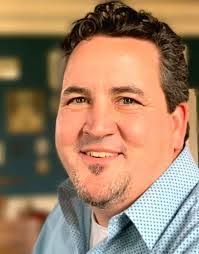 Scott Schick's Instagram, Twitter & Facebook