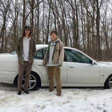 Stream Ian Holcomb music