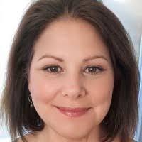 Paula Lowman's Instagram, Twitter & Facebook