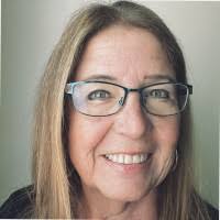 Lisa Wininger's Instagram, Twitter & Facebook