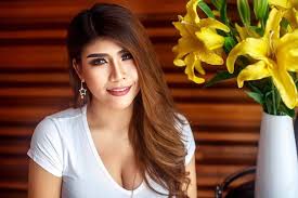 The locality is largely residential and is bordered by the localities of al waheda on the east, hor al anz in the south and al baraha on the west. Happy Valley Thai Massage Abu Hail Dubai Photos Reviews Croozi