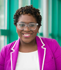 Samantha Sheppard's Instagram, Twitter & Facebook