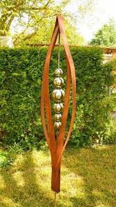 Im schlichten gartenstil wird auch mit was im modernen garten gut aussieht, macht sich in einem klassischeren garten nicht schlechter. Rost Eisen Deko Garten Google Sogning Metal Yard Art Metal Garden Art Garden Art Sculptures
