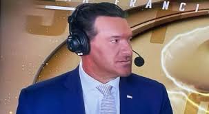 NFL Fans Noticed The Same Concerning Thing About Tony Romo During Buccaneers-49ers Game [PHOTO]