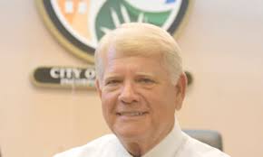 Firebaugh city council member retires after 40 years of service