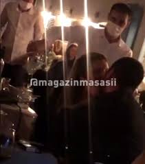 Anılarını silen öztekin'den sonra baha koçaslan da gecikmedi ve sosyal medya hesabından pelin. Bomba Iddia Pelin Oztekin Yeni Tanistigi Adamla Once Opustu Sonra Mekandakilerle Tartisti Haberler Magazin Haberler Com