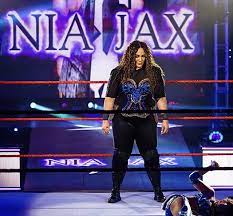 Wwe No Instagram She S Baaaaack Niajaxwwe Advances To Mitb Wweraw Wwe Nia Jax Professional Wrestling