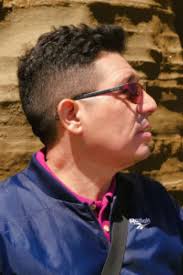 Se vive a salto de mata, pero rara vez se cae en un espino': Iván Quezada,  escritor y editor chileno