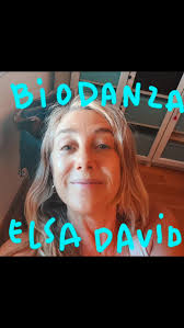 É com braços longos de amor e saudades, Que nos abraçamos de novo esta  semana, E damos de novo as mãos em roda, Com todo o Amor do Mundo ❤,  Recomeço de Ano Lectivo 🥳, Set 2024 a Junho 2025, Espero por ...