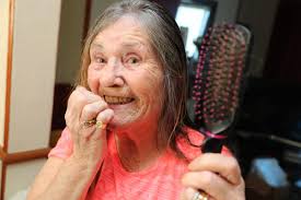 Bond girl Caroline helps brave mum shave head to support cancer-sufferer  daughter