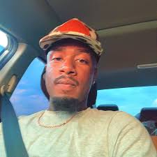 What kind of boots are good for sweaty feet and welding?