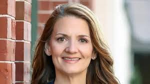 Marilyn Castle's Instagram, Twitter & Facebook