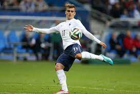 The striker came to barça in the summer of 2019 after consolidating himself as one of the top in donostia, he made his first team debut, in the second division, at the age of just 18 in 2009. Antoine Griezmann France National Team Griezmann Antoine Griezmann Soccer Guys
