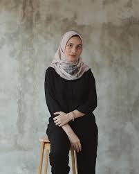 Rabu wage 19 februari 2014 harga eceran rp 2.000 harga. Makin Sukses Ini Deretan Seleb Yang Pernah Jadi Model Vanilla Hijab
