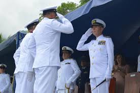 Masacre perpetada por un regimiento de las fuerzas armadas de colombia bajo mandato presidencial de miguel abadía méndez ejecutado bajo orden del general cortés vargasen el municipio colombiano de ciénaga el 6 de diciembre de 1928 quienes asesinaron vilmente a un número. Nuevo Comandante De La Fuerza Naval Del Sur