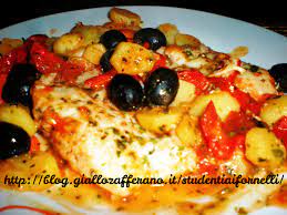 Unite anche la patata sbucciata e. Merluzzo Con Patate E Pomodorini Ricetta Mare Studenti Ai Fornelli