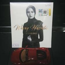 Available on itunes and all streaming platform. Cd Wany Hasrita Menahan Rindu Shopee Malaysia