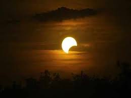 This will be an annular solar eclipse where the moon comes in between the earth and the sun leaving the sun's visible outer edges to form a ring of fire or annulus around the moon. Jne7wt3j5dfh7m