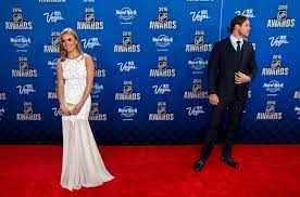 For the latest hockey action, subscribe to our channel by clicking the big. 2016 Nhl Awards Red Carpet Sydney Esiason Joins Matt Martin On The Red Carpet Leading