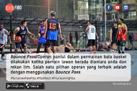 Bola basket merupakan salah satu permainan bola besar yang dilakukan secara berkelompok yang dimainkan oleh 2 regu, tentunya menggunakan sebuah bola untuk dimasukkan ke dalam ring lawan. Fibo Booking Sport Venue Online Teknik Bounce Pass Operan Pantul Dalam Permainan Bola Basket