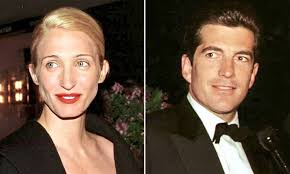 John F. Kennedy Jr. and Carolyn Bessette's Inner Circle Share Insight Into  Their Tumultuous Relationship