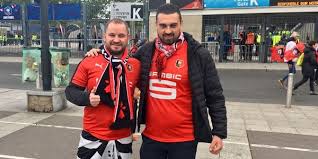 We did not find results for: On Va Manger Neymar Au Stade De France Les Supporters Rennais Y Croient