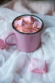 Cardamom Hot Chocolate With Rosewater Marshmallows Alimentation Recette Chocolat Chaud Nourriture
