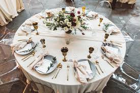 Chiffon Runner On Round Table Tone On Tone Wedding Event Table Linen Brass Gobelets Fra Table Runners Wedding Wedding Table Linens Round Table Decor Wedding