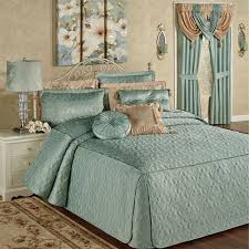 Whether you're browsing split corner bedspreads or perusing our grande sizes, you'll want to make sure your new bed covering fits exactly as planned. Cambridge Classics Aqua Mist Fitted Quilted Oversized Bedspread Bedding
