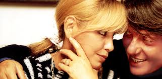 He died on january 11, 1999 in milan, italy. Dori Ghezzi Le Canzoni Che Hanno Scandito La Mia Vita Con De Andre