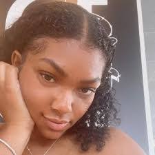 Andrea Ingham's Instagram, Twitter & Facebook