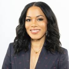 Alexis Lucente's Instagram, Twitter & Facebook