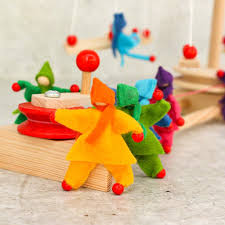 Ökologisch sinnvoll und nachhaltig, robust, stabil und für generationen wird unser. Spielzeug Kettenkarussell Selber Bauen Kraul Bauset Greenstories