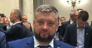 Le député Kouznetsov du parti Serviteur du peuple a été arrêté pour fraude  aux drones : que sait-on de lui ?