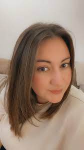 Hello everyone! ✨ I just thought, seeing as we've had SOOOO many new  followers lately (which I'm so grateful for 🫶🏻) I would just take a  minute to come and introduce myself!