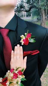 Pin By Chelsia Chang On Prom Etc Prom Corsage And Boutonniere Corsage Prom Prom Flowers Corsage
