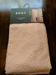 Both fashionable and friendly, dkny consistently delivers its unique mix of style around the. Dkny White Textured Cloud Curtains Panels 2 Floral Room Darkening 50 X 84 Lined Gardinen Vorhange Esscopipe Com
