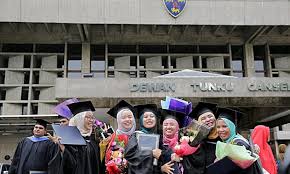 Bermula dari empat program asal (teknologi kreatif. Kelebihan Jika Anda Sambung Ke Universiti Malaya Dibawah Umcced