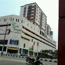 Kip mart kota tinggi (220 m), eg mobile telecentre (313 m), twinbird shop plaza kota tinggi (453 meter), today's mall ulu tiram (17 km), sks city mall (38 km). Plaza Kota Tinggi Plaza Kota Tinggi