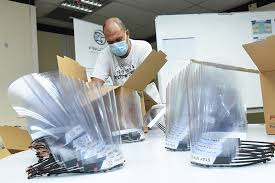 Wisma madu & kilang penjagaan diri & kosmetik (halal & gmp) kelantan biotech corp sdn bhd, machang, kelantan. Proton Mula Hantar Pelindung Muka Pada Petugas Perubatan